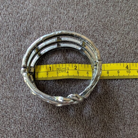 Vintage Knot Bracelet - Picture 8 of 9